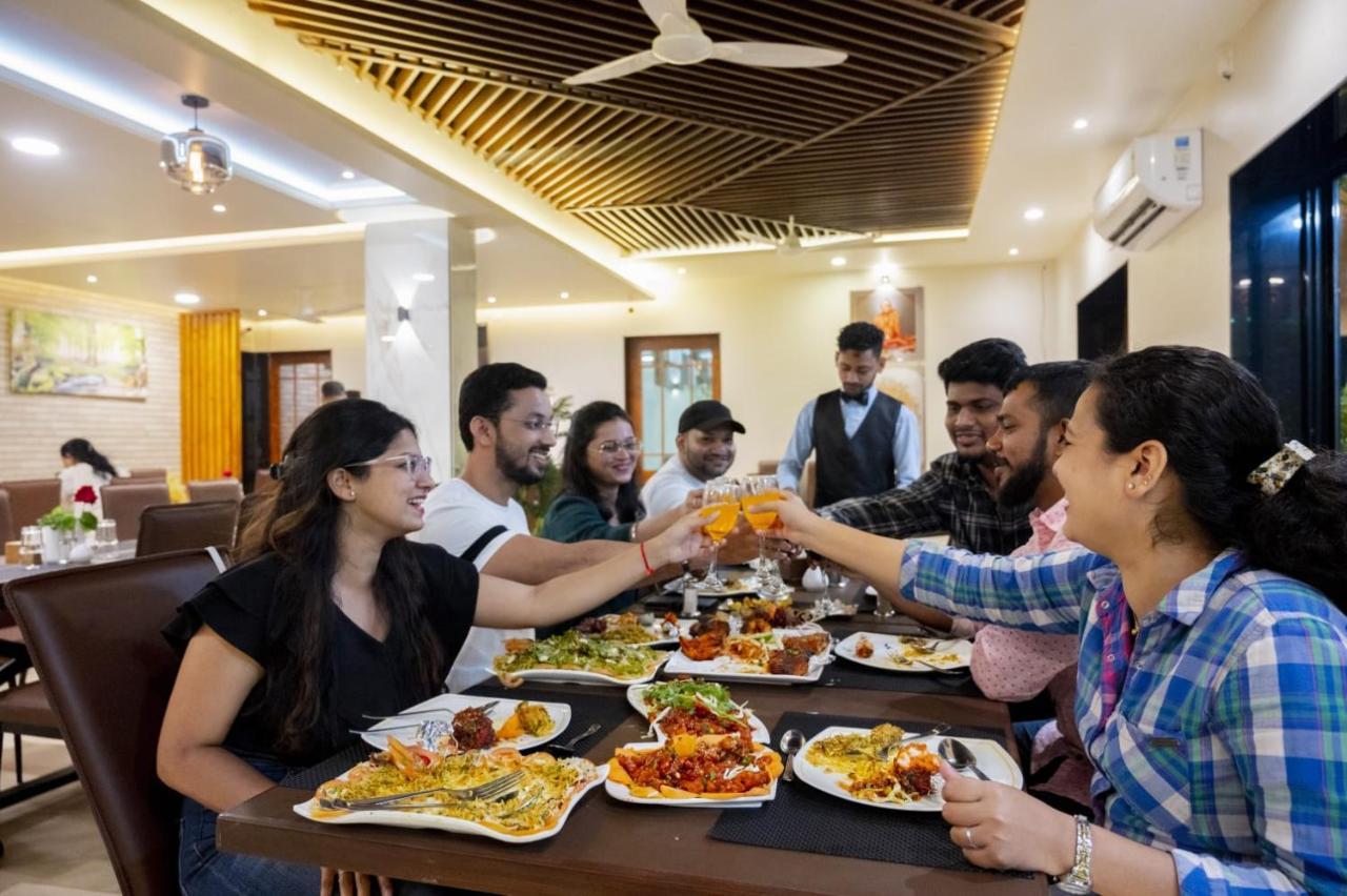 Hotel Surya Grande Kudal  Ngoại thất bức ảnh