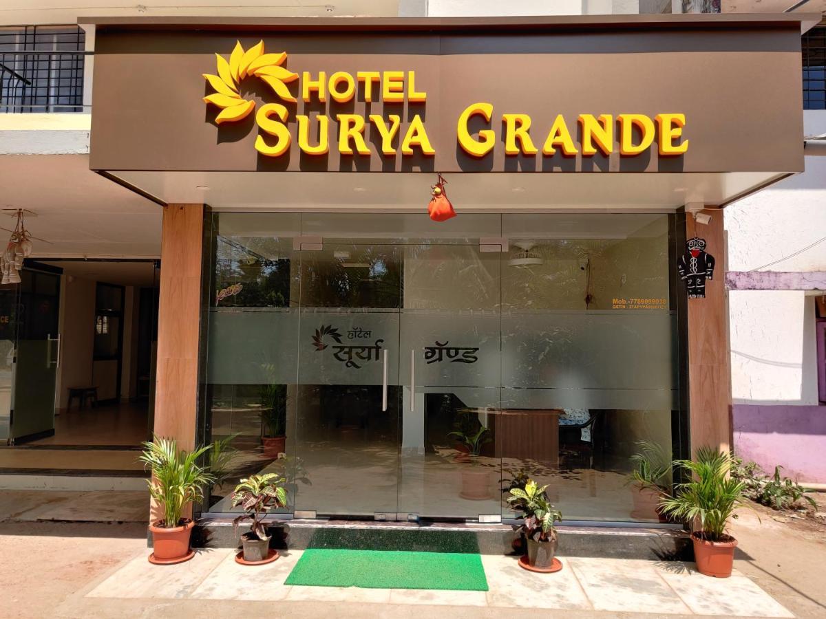 Hotel Surya Grande Kudal  Ngoại thất bức ảnh
