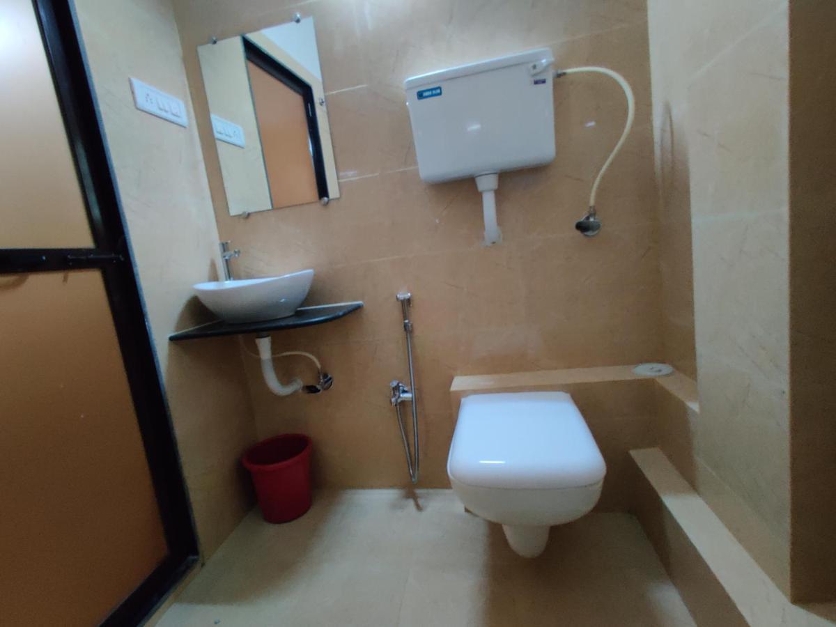 Hotel Surya Grande Kudal  Ngoại thất bức ảnh
