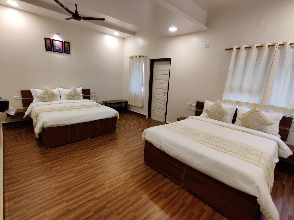 Hotel Surya Grande Kudal  Ngoại thất bức ảnh